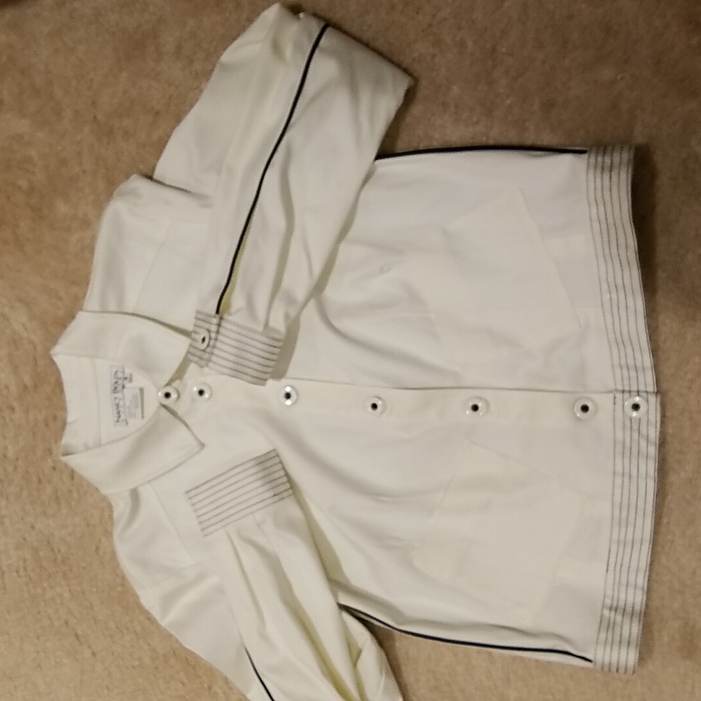 WHITE JEAN JACKET SIZE 6
